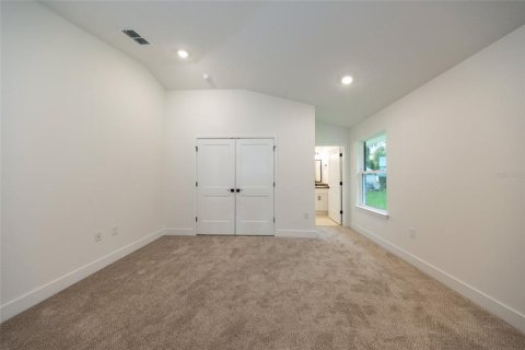 House in Palm Coast, Florida 3 bedrooms, 127.09 sq.m. № 2133499 - photo 16