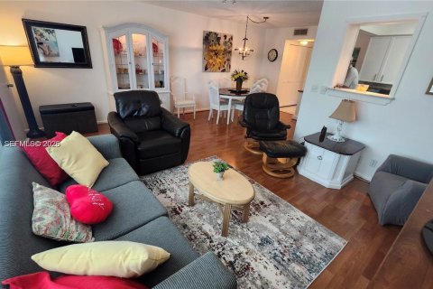 Copropriété à vendre à Deerfield Beach, Floride: 1 chambre, 68.56 m2 № 1999196 - photo 5