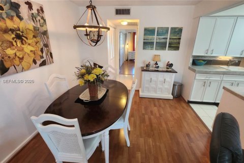 Copropriété à vendre à Deerfield Beach, Floride: 1 chambre, 68.56 m2 № 1999196 - photo 8