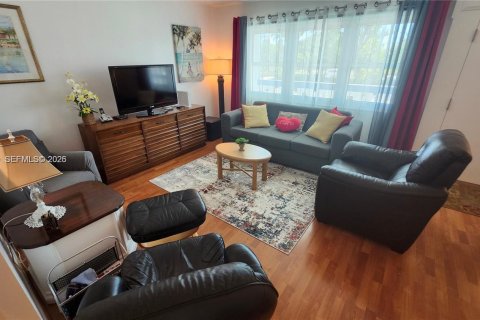 Copropriété à vendre à Deerfield Beach, Floride: 1 chambre, 68.56 m2 № 1999196 - photo 3