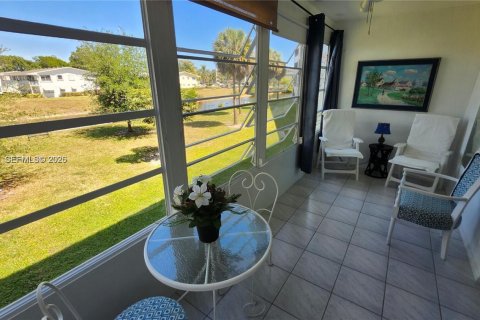 Copropriété à vendre à Deerfield Beach, Floride: 1 chambre, 68.56 m2 № 1999196 - photo 2