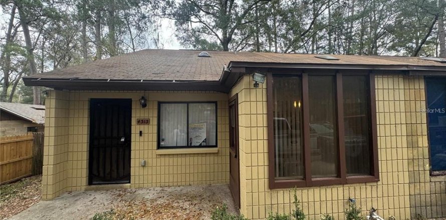 Adosado en Gainesville, Florida 2 dormitorios, 135.08 m2 № 2204403