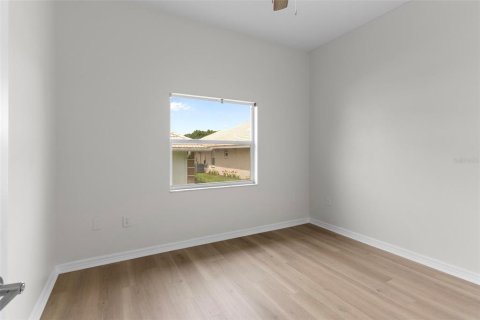 House in Auburndale, Florida 3 bedrooms, 147.16 sq.m. № 2206465 - photo 22
