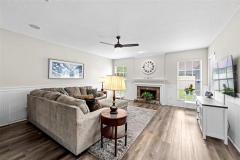 Villa ou maison à vendre à Odessa, Floride: 4 chambres, 231.42 m2 № 1885039 - photo 16