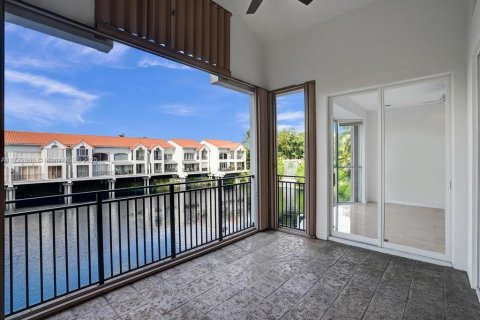 Adosado en alquiler en Pinecrest, Florida, 3 dormitorios, 261.52 m2 № 1962312 - foto 19