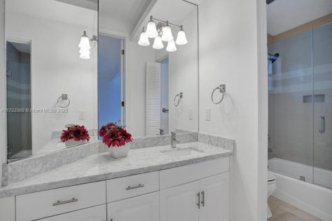 Adosado en alquiler en Pinecrest, Florida, 3 dormitorios, 261.52 m2 № 1962312 - foto 23