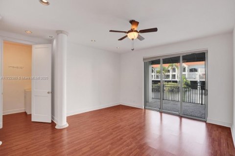 Adosado en alquiler en Pinecrest, Florida, 3 dormitorios, 261.52 m2 № 1962312 - foto 27
