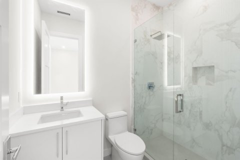 Casa en venta en Fort Lauderdale, Florida, 5 dormitorios, 426.89 m2 № 2176617 - foto 30