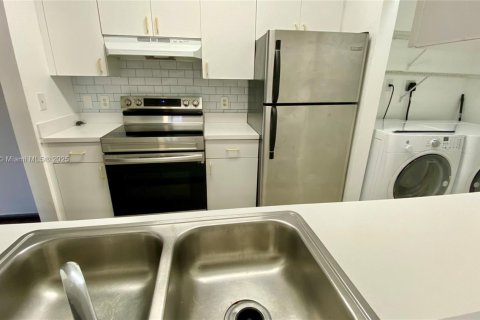 Купить кондоминиум в Авентура, Флорида 1 спальня, 67.82м2, № 1980150 - фото 7