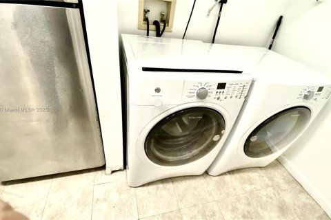 Купить кондоминиум в Авентура, Флорида 1 спальня, 67.82м2, № 1980150 - фото 9