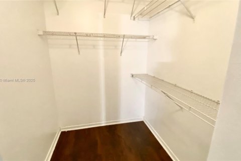 Купить кондоминиум в Авентура, Флорида 1 спальня, 67.82м2, № 1980150 - фото 11