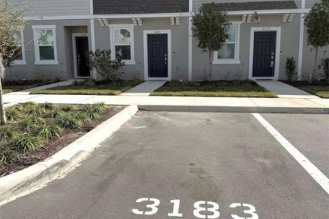 Touwnhouse à Poinciana, Floride 2 chambres, 118.45 m2 № 2429351