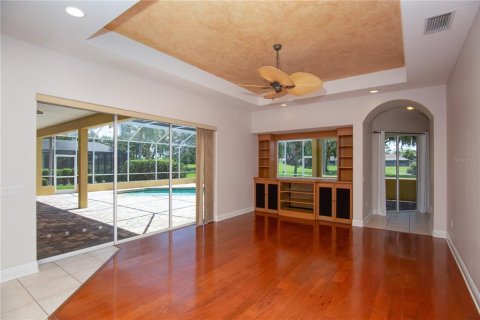 House in Bradenton, Florida 4 bedrooms, 285.49 sq.m. № 1914416 - photo 17