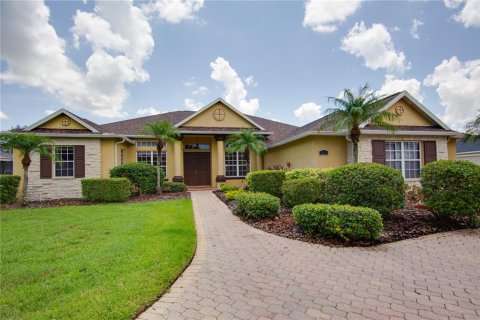 House in Bradenton, Florida 4 bedrooms, 285.49 sq.m. № 1914416 - photo 6