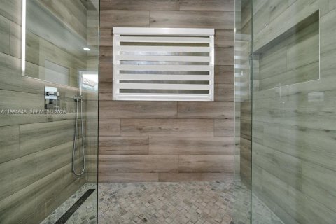 Casa en venta en Coral Springs, Florida, 4 dormitorios, 212.28 m2 № 2030537 - foto 24