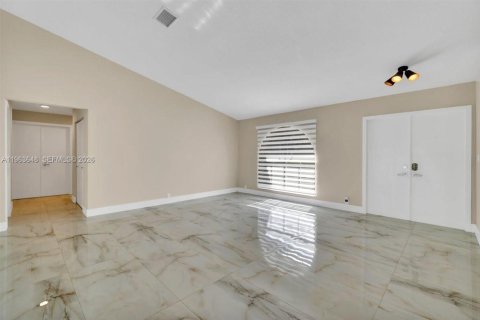 Casa en venta en Coral Springs, Florida, 4 dormitorios, 212.28 m2 № 2030537 - foto 6
