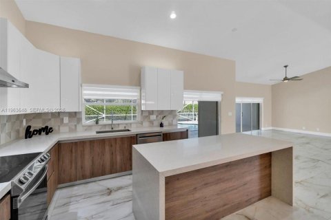 Casa en venta en Coral Springs, Florida, 4 dormitorios, 212.28 m2 № 2030537 - foto 17