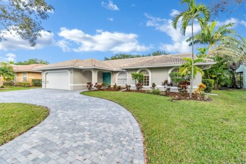 Casa en venta en Coral Springs, Florida, 4 dormitorios, 212.28 m2 № 2030537 - foto 2