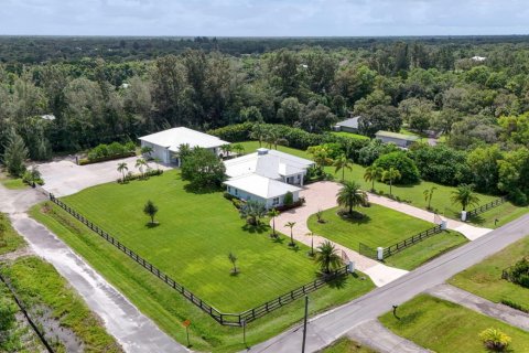 Villa ou maison à vendre à Jupiter, Floride: 6 chambres, 380.99 m2 № 2420671 - photo 4