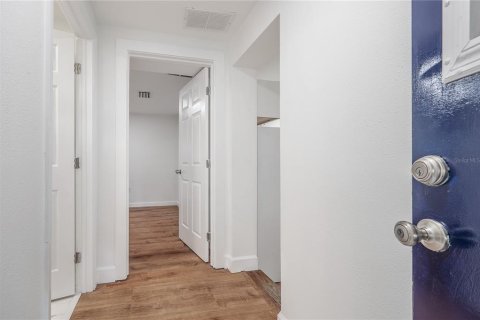 Appartement à louer à Tampa, Floride: 2 chambres, 73.58 m2 № 2377840 - photo 3