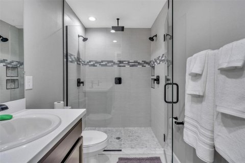 House in Port Charlotte, Florida 4 bedrooms, 168.8 sq.m. № 1884154 - photo 8