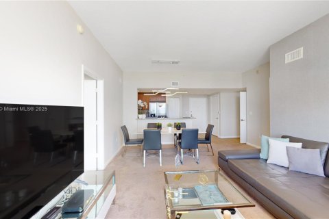 Condominio en alquiler en Aventura, Florida, 2 dormitorios, 109.16 m2 № 2060088 - foto 3