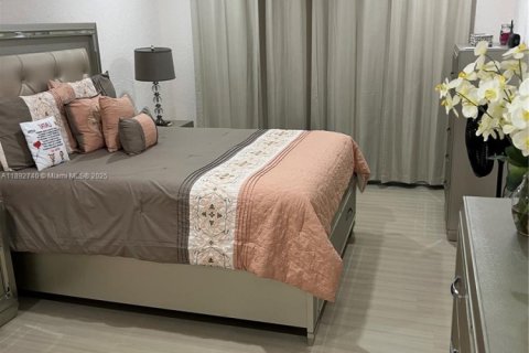 Copropriété à louer à Miami, Floride: 2 chambres, 125.51 m2 № 1946465 - photo 9