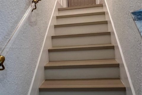 Copropriété à louer à Miami, Floride: 2 chambres, 125.51 m2 № 1946465 - photo 5