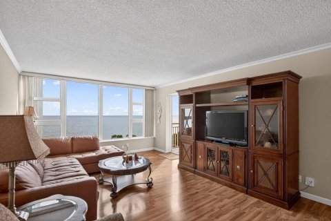 Copropriété à vendre à Pompano Beach, Floride: 2 chambres, 116.13 m2 № 2084444 - photo 19