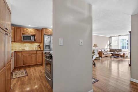 Copropriété à vendre à Pompano Beach, Floride: 2 chambres, 116.13 m2 № 2084444 - photo 10