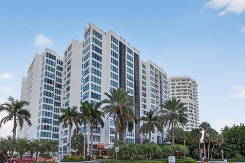 Condo à Pompano Beach, Floride, 2 chambres  № 2084444