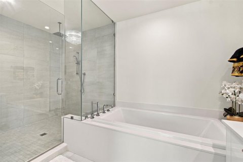 Copropriété à vendre à Tampa, Floride: 2 chambres, 202.99 m2 № 2427656 - photo 19