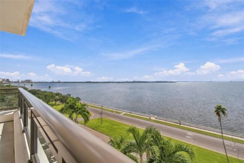 Copropriété à vendre à Tampa, Floride: 2 chambres, 202.99 m2 № 2427656 - photo 8