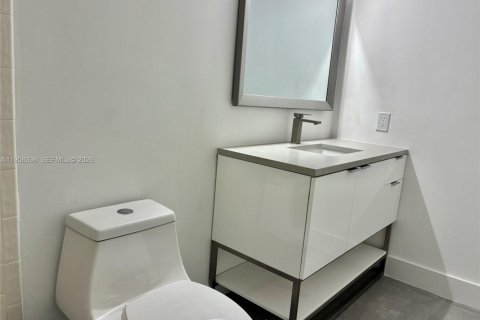 Condominio en venta en Lauderhill, Florida, 2 dormitorios, 131.55 m2 № 2023292 - foto 27