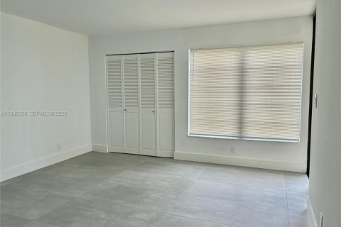 Купить кондоминиум в Лодерхилл, Флорида 2 спальни, 131.55м2, № 2023292 - фото 11