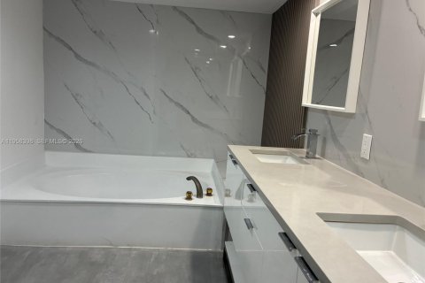 Купить кондоминиум в Лодерхилл, Флорида 2 спальни, 131.55м2, № 2023292 - фото 8