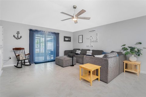 Casa en venta en Rotonda, Florida, 4 dormitorios, 166.39 m2 № 1819423 - foto 13