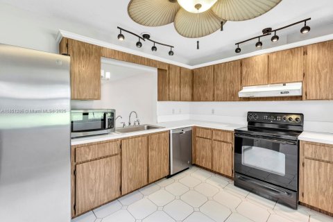 House in Boca Raton, Florida 2 bedrooms, 147.34 sq.m. № 1854842 - photo 22