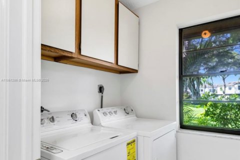 House in Boca Raton, Florida 2 bedrooms, 147.34 sq.m. № 1854842 - photo 29