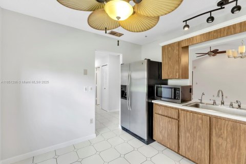 House in Boca Raton, Florida 2 bedrooms, 147.34 sq.m. № 1854842 - photo 21