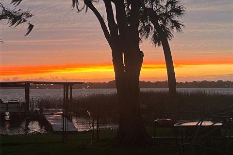 Casa en venta en Tarpon Springs, Florida, 5 dormitorios, 315.03 m2 № 2425538 - foto 3