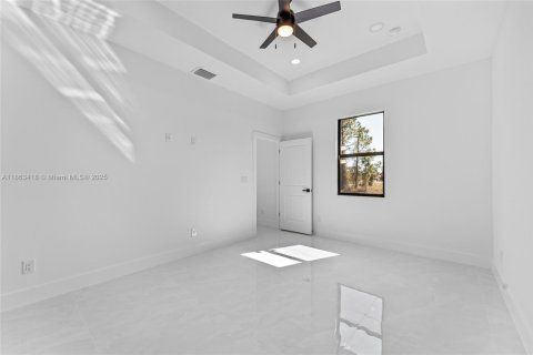 House in Lehigh Acres, Florida 3 bedrooms № 1889847 - photo 21