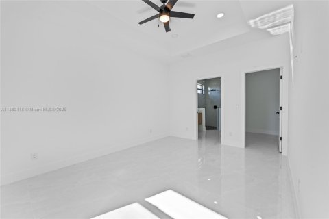House in Lehigh Acres, Florida 3 bedrooms № 1889847 - photo 20