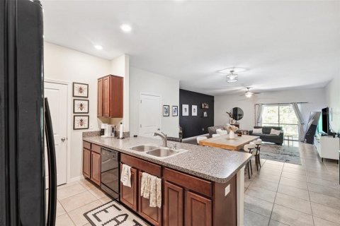 Adosado en alquiler en Riverview, Florida, 3 dormitorios, 179.12 m2 № 1854023 - foto 4