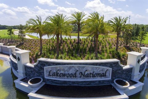 Condo in Bradenton, Florida, 3 bedrooms in LAKEWOOD NATIONAL  № 1835570 - photo 1
