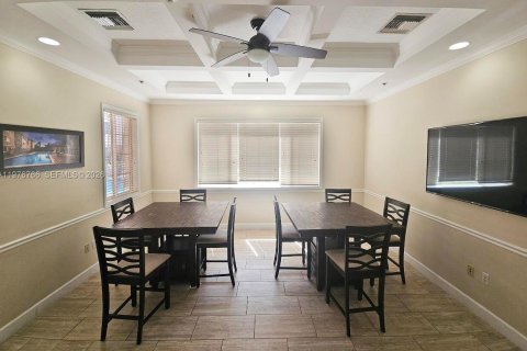 Condo in Fort Lauderdale, Florida, 2 bedrooms  № 2040568 - photo 21
