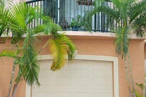 Condo in Fort Lauderdale, Florida, 2 bedrooms  № 2040568