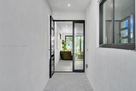 Adosado en venta en Dania Beach, Florida, 3 dormitorios, 195.09 m2 № 2085337 - foto 9