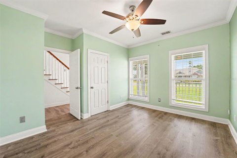 House in Auburndale, Florida 4 bedrooms, 256.32 sq.m. № 2207082 - photo 13