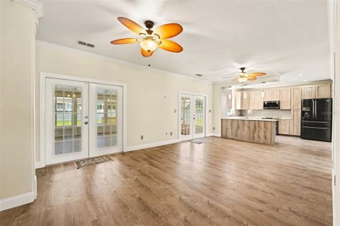 House in Auburndale, Florida 4 bedrooms, 256.32 sq.m. № 2207082 - photo 4
